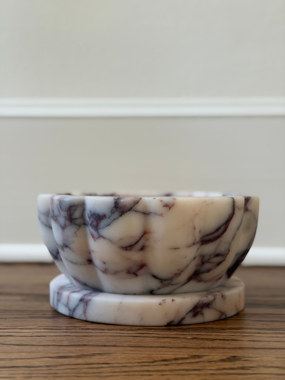 Scallop in Calacatta Viola I
